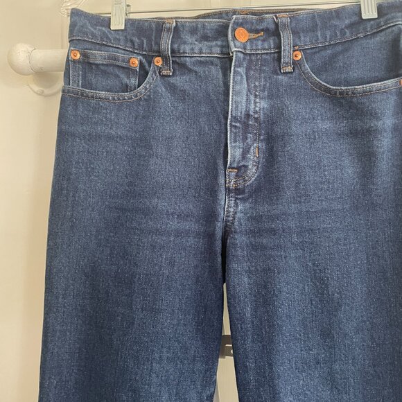 J. Crew High-Rise '90s Classic Straight Jean in Rinse Wash | Size 28 - Picture 4 of 9